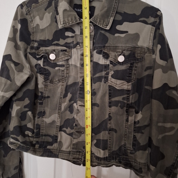 Camo Jacket - Picture 7 of 9